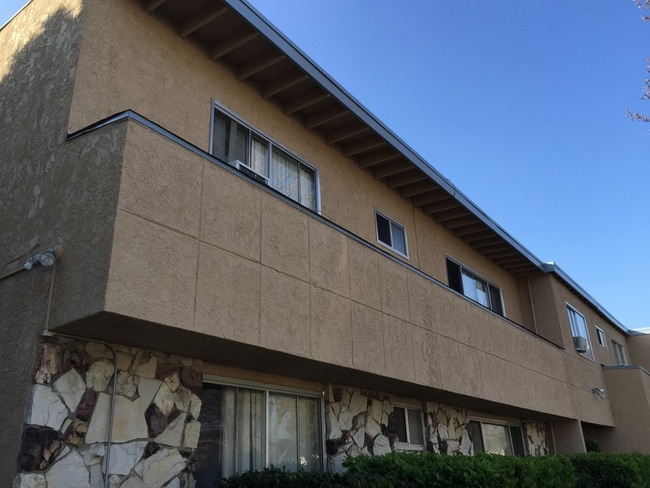 Photo - 8343 Amigo Ave