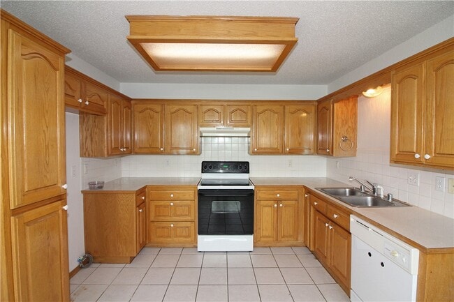 Photo - 2106 SE S St
