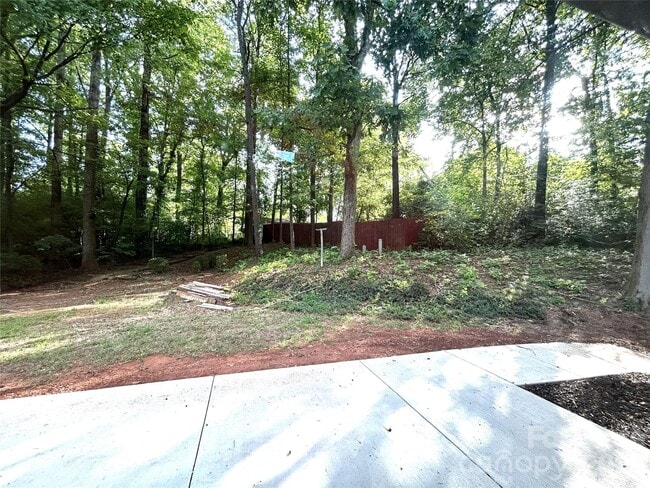 Photo - 1725 Van Dyke Dr