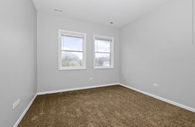 Photo - 1431 W 108th St Unit H