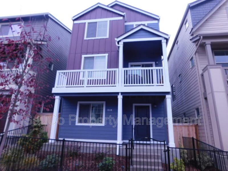 Photo - 1940 SW Latitude Way