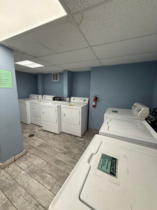 Photo - Modern 1-Bedroom, 1-Bath Apartment in Prim... Unit 1712-1