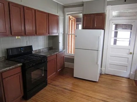 Building Photo - 980 Mt Pleasant St