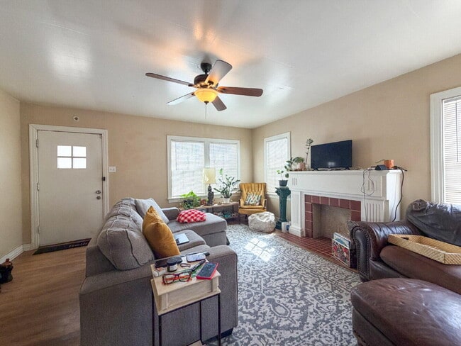 Photo - 2516 30th St