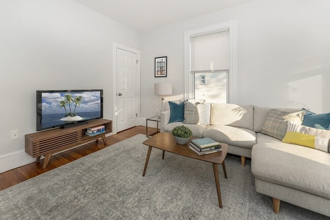 Photo - 172 Boylston St Condo Unit 2