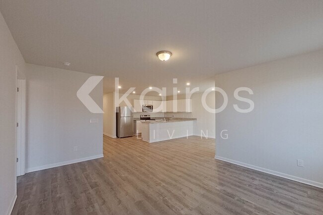 Photo - 2537 Provence Dr SE