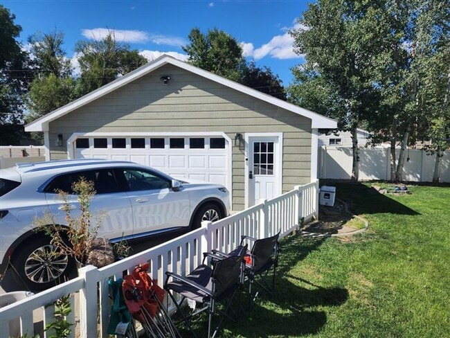 Photo - Beautiful 5 bedroom home