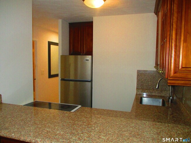 Photo - 87 Glenbrook Rd Unit 2E