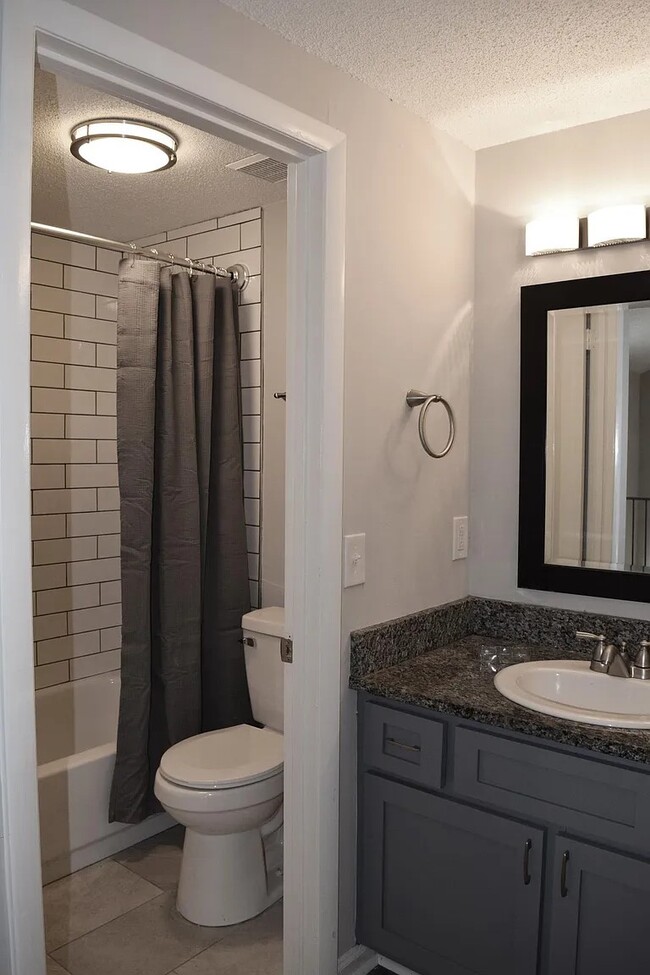 Photo - 945-953 Bresslyn Rd