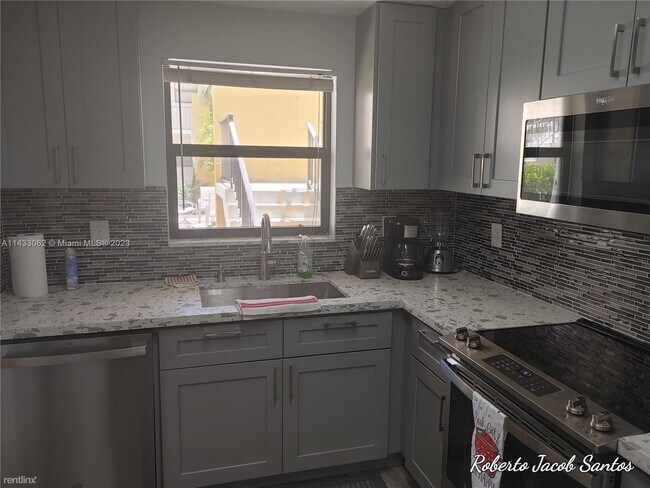 Photo - 2 br, 2 bath Condo - 524 Osprey Dr Apt 10B Unit Apt 10B