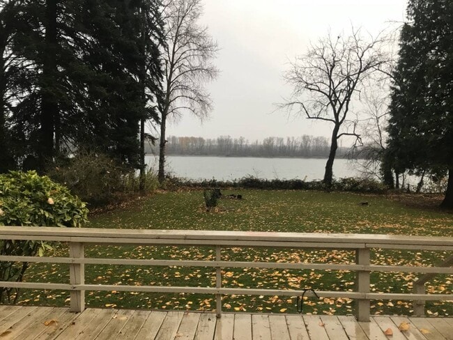 Photo - Waterfront Home on 1.5 Acres + 2 Car Garage + Fenced Yard (Vancouver – Evergreen Hwy)