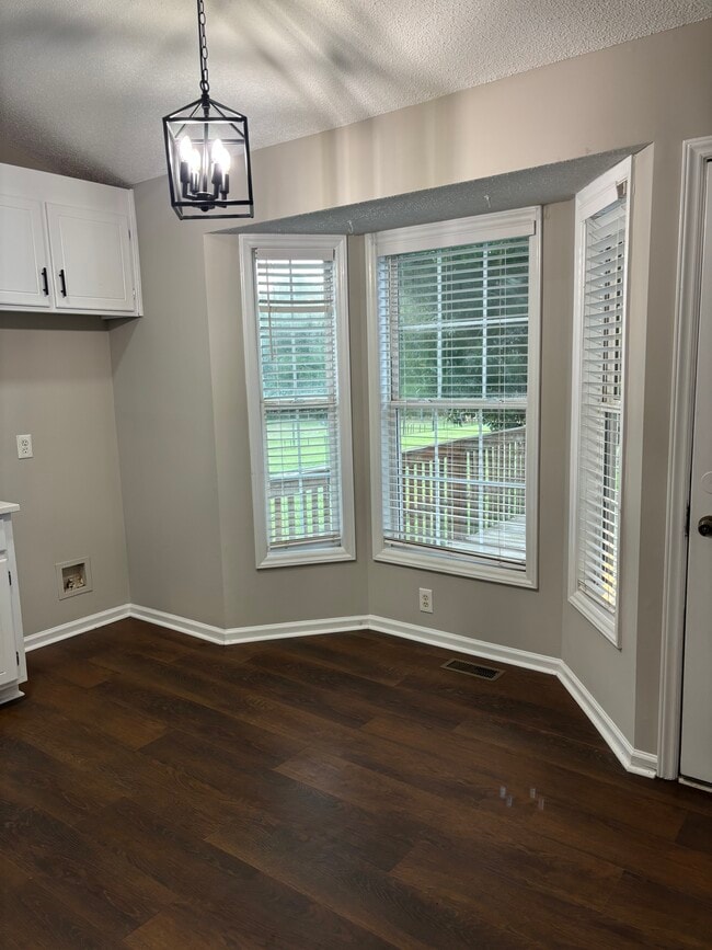 116 Patricia Dr