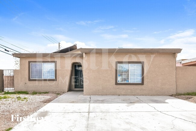 Building Photo - 301 Kings Ave