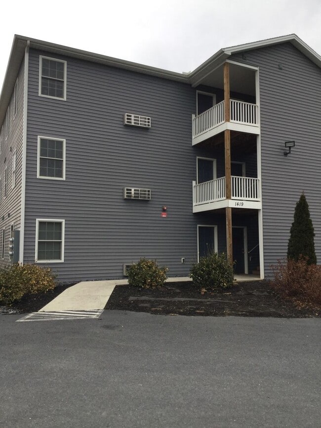 Building Photo - 1411 Doron Dr Unit 3A