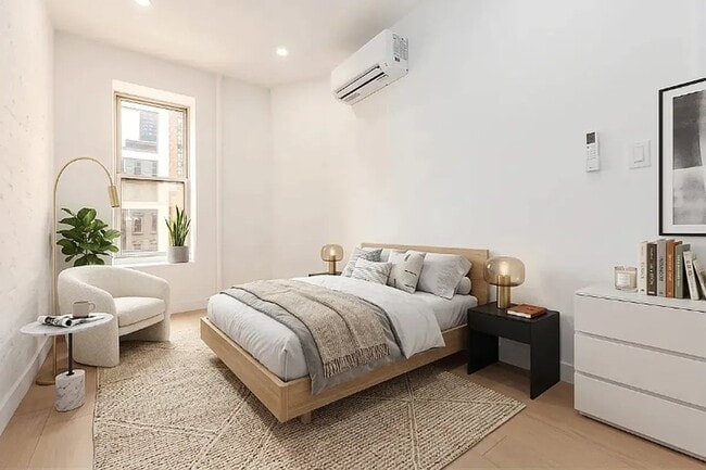 246 E 53rd St Unit 5D