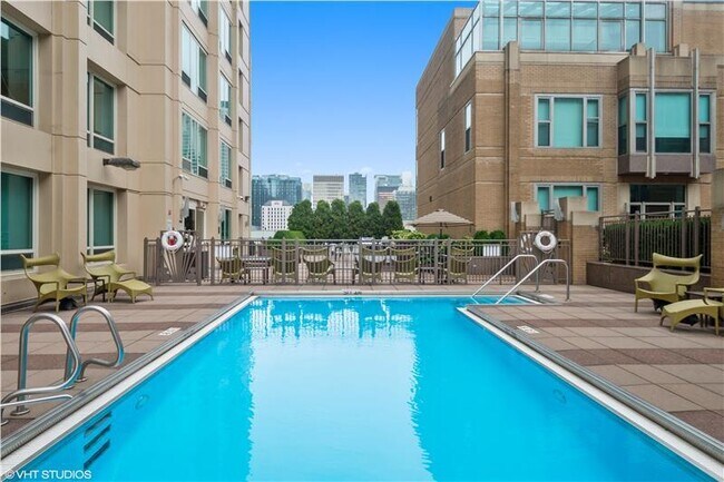 Photo - 33 W Ontario St Unidad 26C