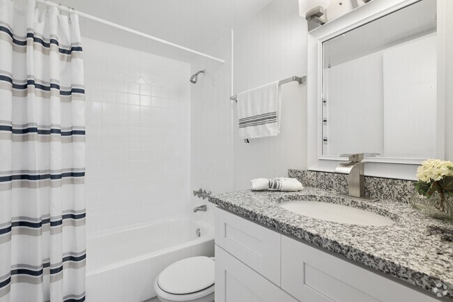 2 habitaciones, 1 baño - 1050 pies cuadrados - Baño