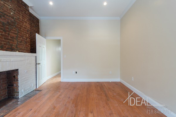 Photo - 585 Carroll St