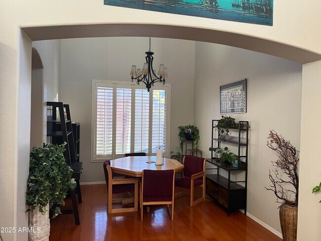 Photo - 1807 E Valencia Dr