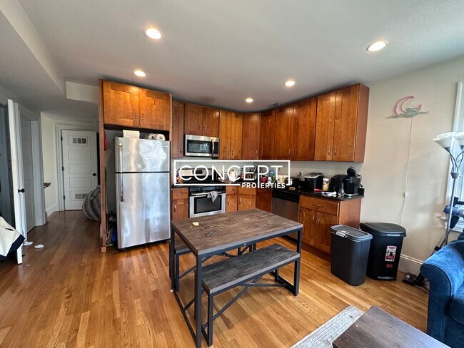 Photo - 84 Linden St Unit 2