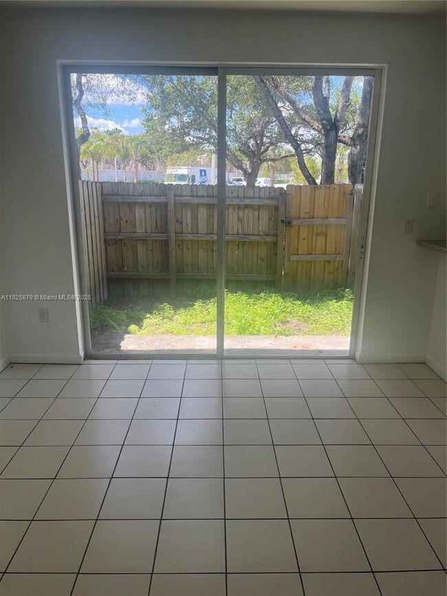 Photo - 2508 SE 14th Ave Unit 287