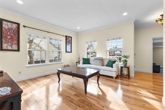 Photo - 600 Greeneich Ave