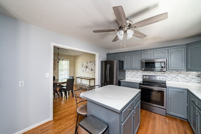 Photo - 3 Bedroom || 2.5 Bathroom Home with Basement
