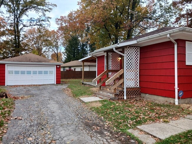 Photo - Beautiful 2 bed 2 bath home with large lot...