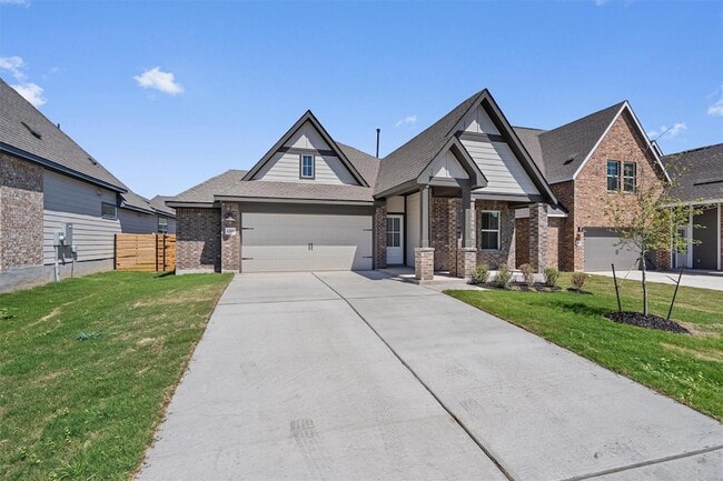 Building Photo - 3305 Everett