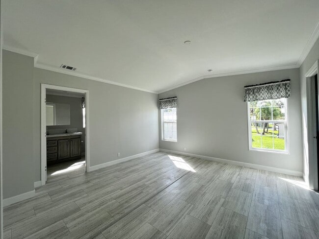 Photo - 142 Bimini Cay Cir