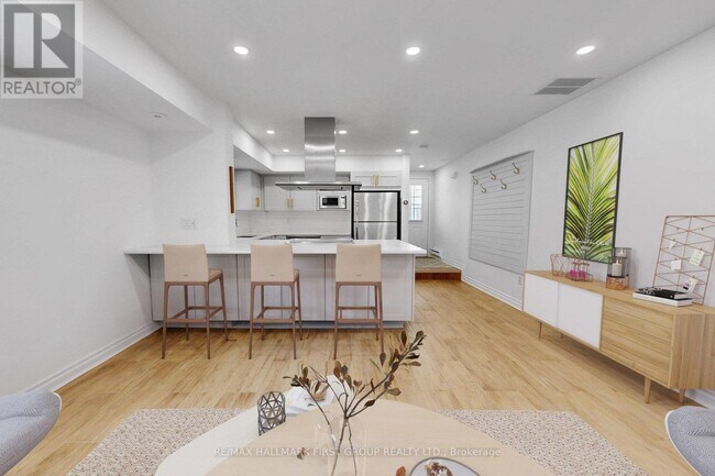 Photo - 40 Merchant Ln