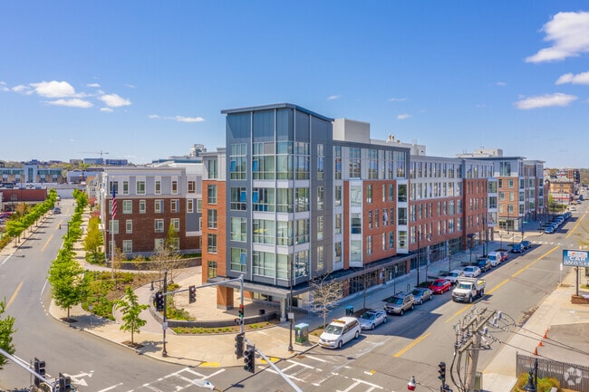 Exterior - Charlesview Residences