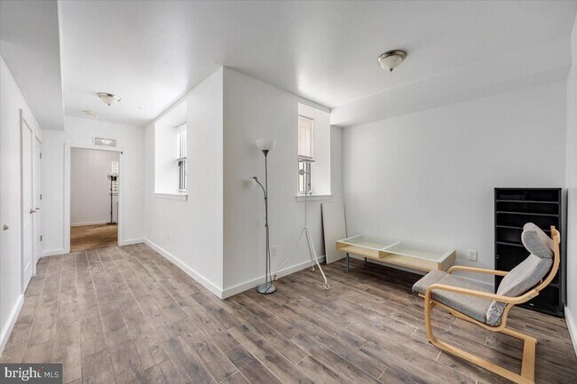 Photo - 1322 N 15th St Apartamento