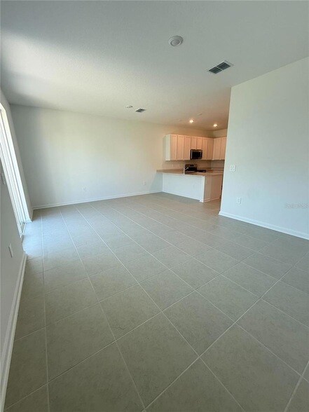Photo - 3072 Chromatic St