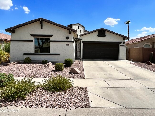 Photo - 683 E Las Colinas Pl House