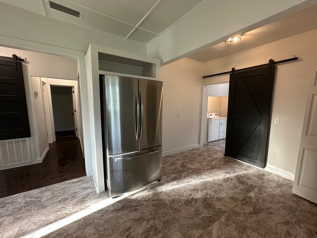 Photo - 2245 Valley Dr