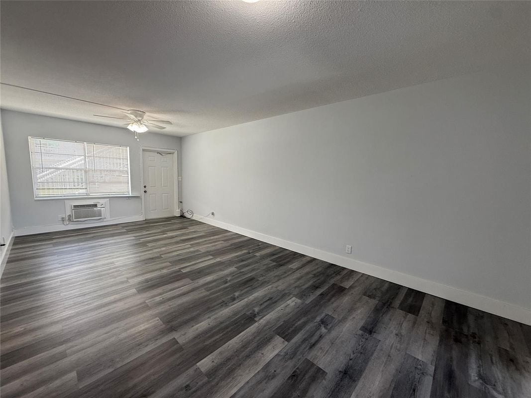 Photo - 3851 NE 21st Ave