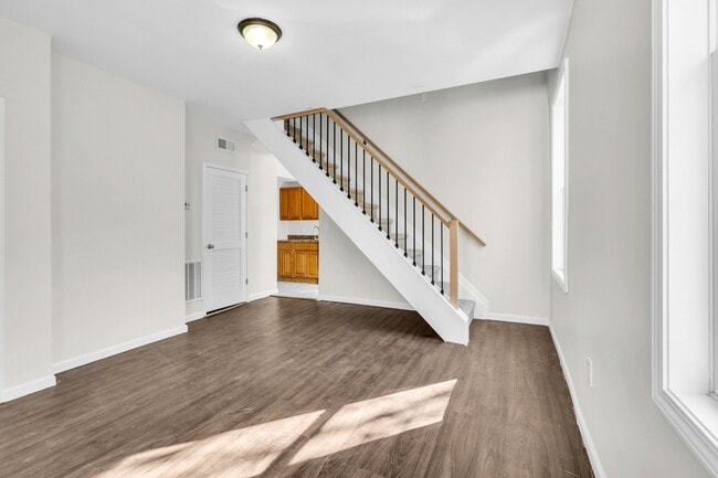 Photo - 478 Bath Ave Unidad 1A