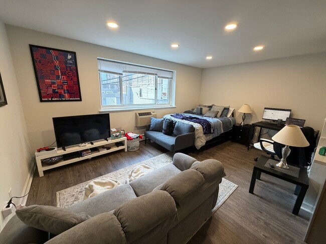 Photo - 515 W Wrightwood Ave Unit 218