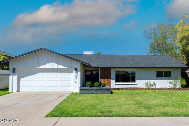 Building Photo - 4414 S Terrace Rd