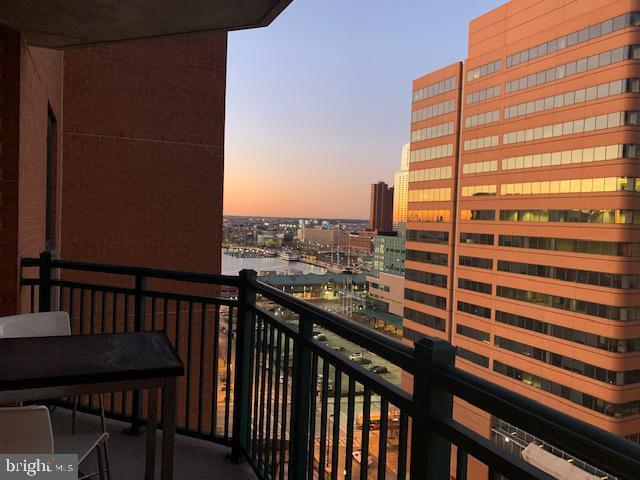 balcony - 414 Water St Unit 1404