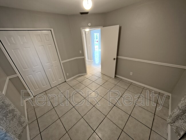 Photo - 2128 Riviera Dr