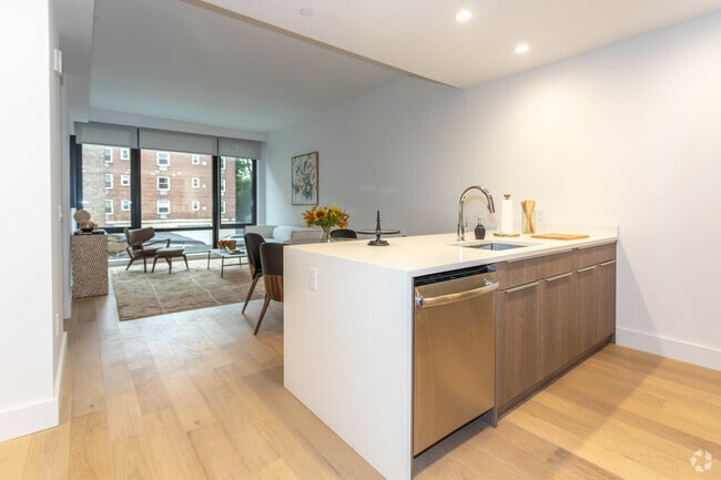1BR,1BA -667SF - Kitchen,Living Room