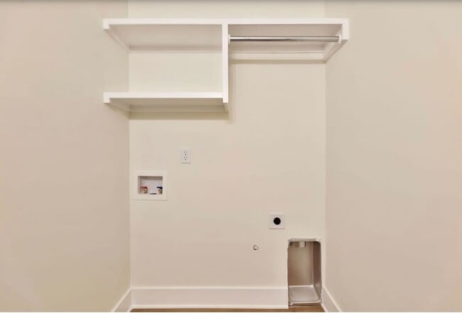 Photo - 17003 W Kashmir St