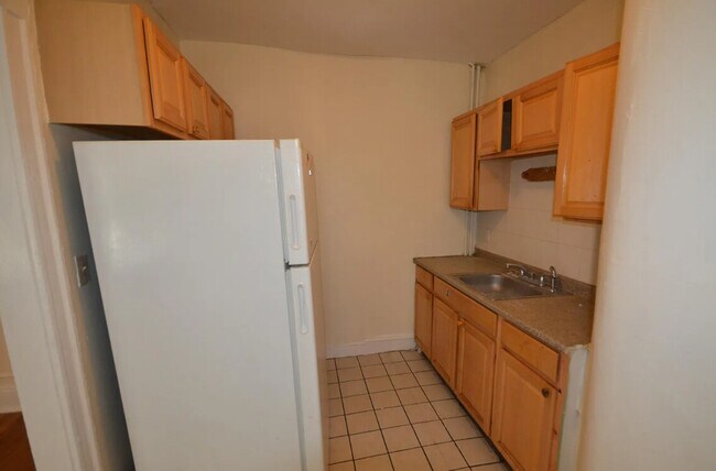 Photo - 245 Kelton St Unit 6##