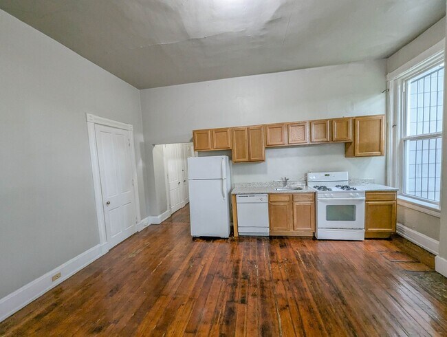 Photo - 24 Conklin St Unit 1