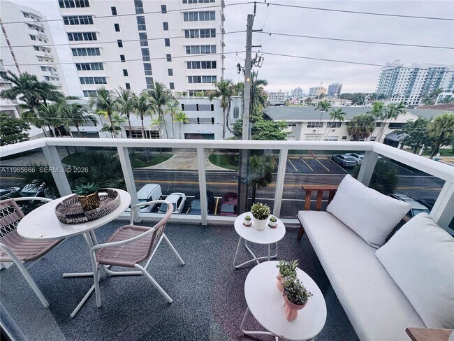 Building Photo - 7928 West Dr Unit 404