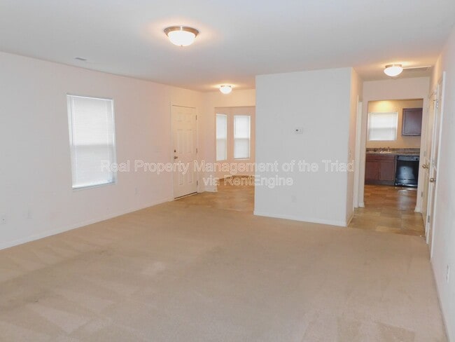 Photo - 301 Hidden Timber Ln