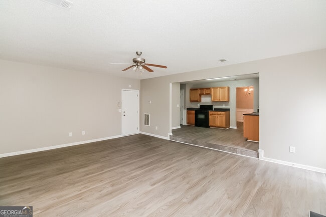 Photo - 6462 Dekeon Dr