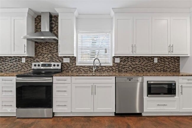 Photo - 1000 SW Palmetto